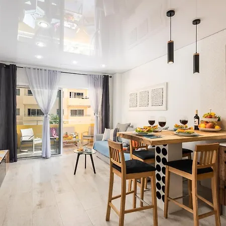 138 Los Angeles, Los Cristianos Close To The Ocean *