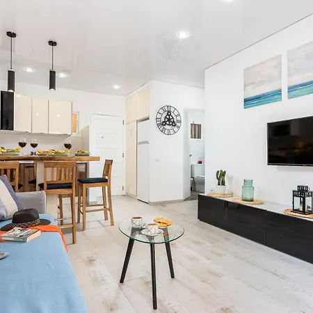 138 Los Angeles, Los Cristianos Close To The Ocean *